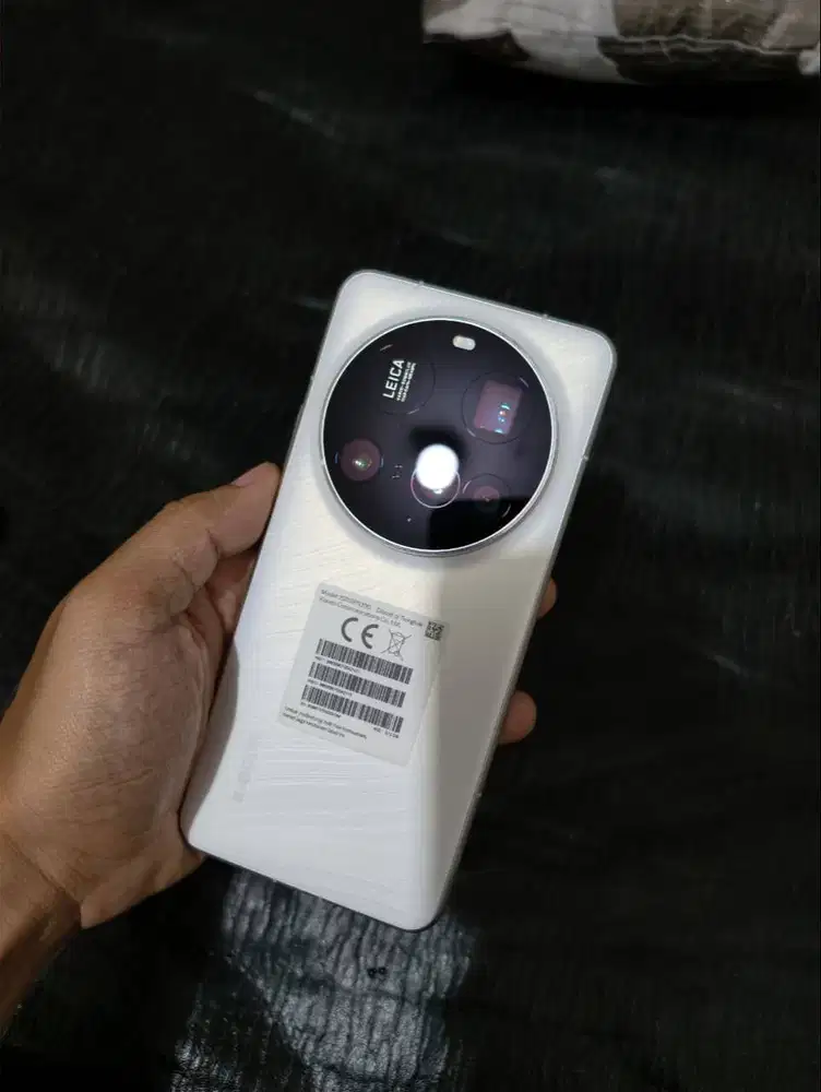 Fullset Xiaomi 15 Ultra 16/512 White Garansi On Maret 2027