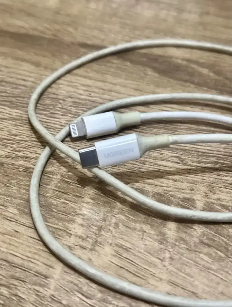 Kabel Ugreen C to Lightning