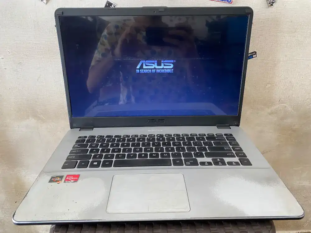 JUAL LAPTOP ASUS X505ZA AMD RYZEN5 2500U VGA AMD RADEON VEGA8 RAM8GB
