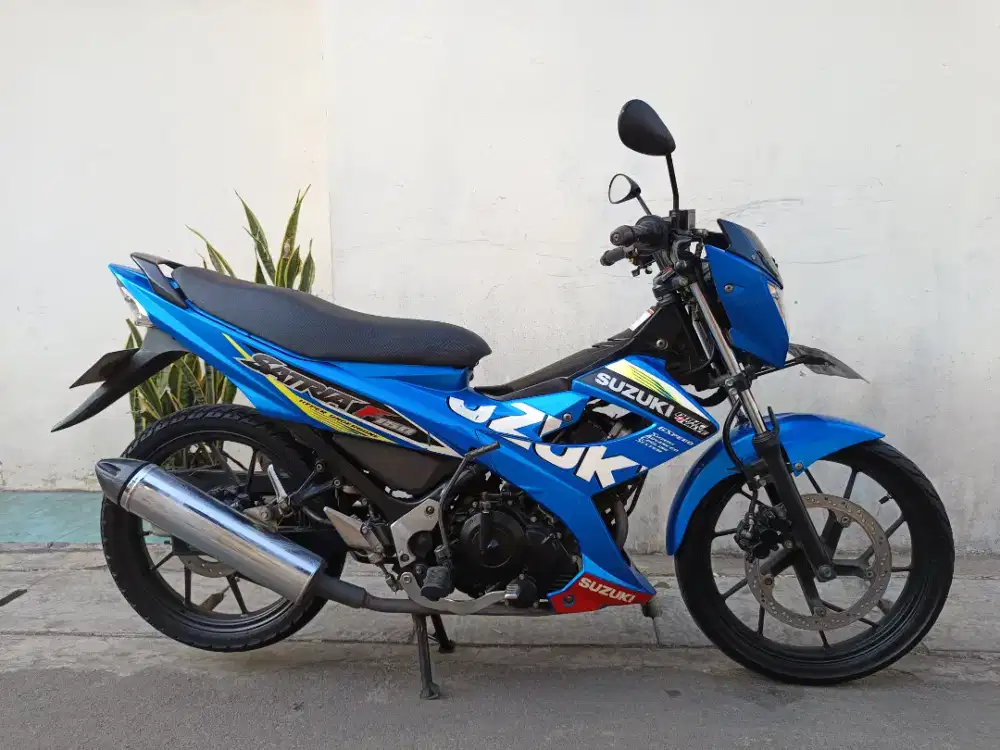 Suzuki satria f 150 2015 lengkap mesin halus