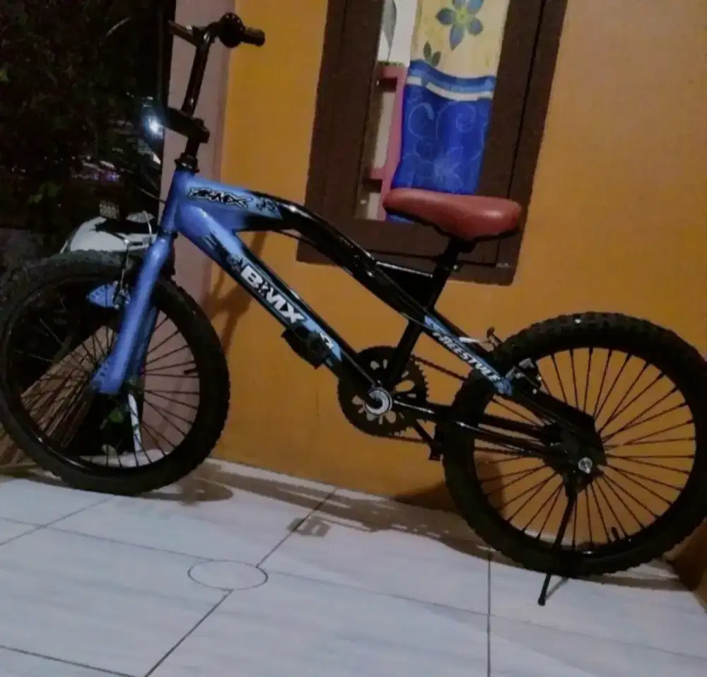 Sepeda BMX uk 20 bahan bagus dan terawat