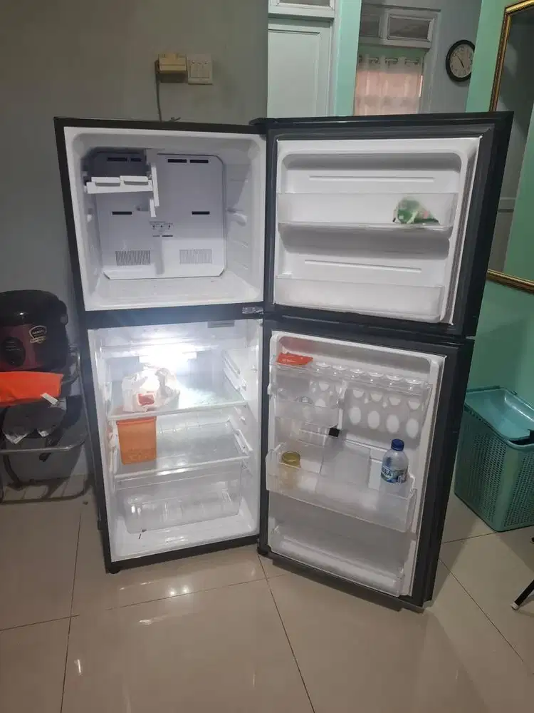 Kulkas Sharp 2 Pintu