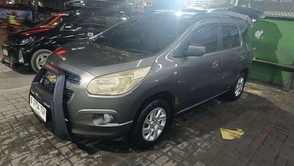 Chevrolet Spin 2013 Bensin