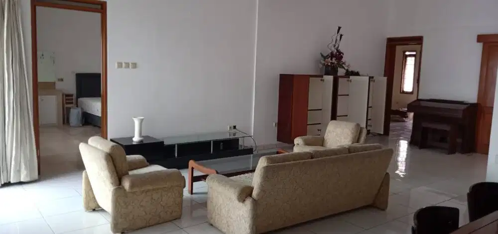 Dijual Cepat Rumah Asri Full Furnished Sayap Setrasari Bandung