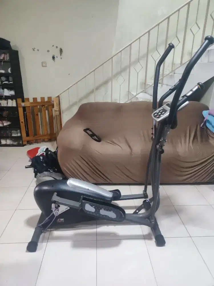 Dijual Sepeda Statis / Cross Trainer BE-6705G