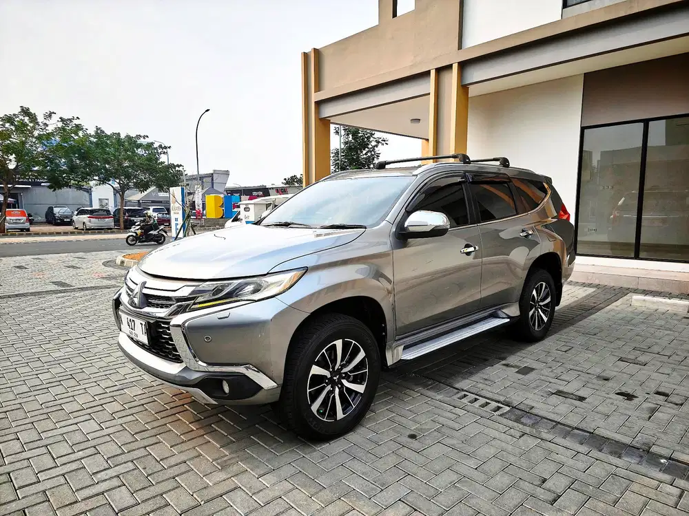 MITSUBISHI PAJERO DAKAR 4x2 2.4AT Diesel 2017 Istimewa Terawat
