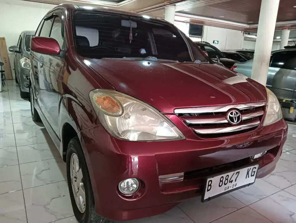 Toyota Avanza G antik tahun 2004