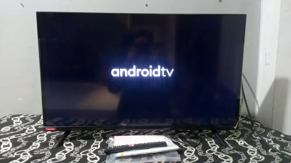 Tv led Changhong Android digital 32inchi likenew