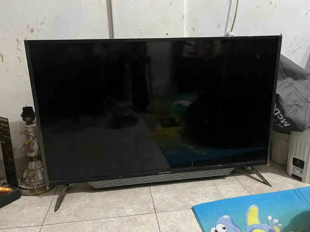 TV POLYTRON RUSAK