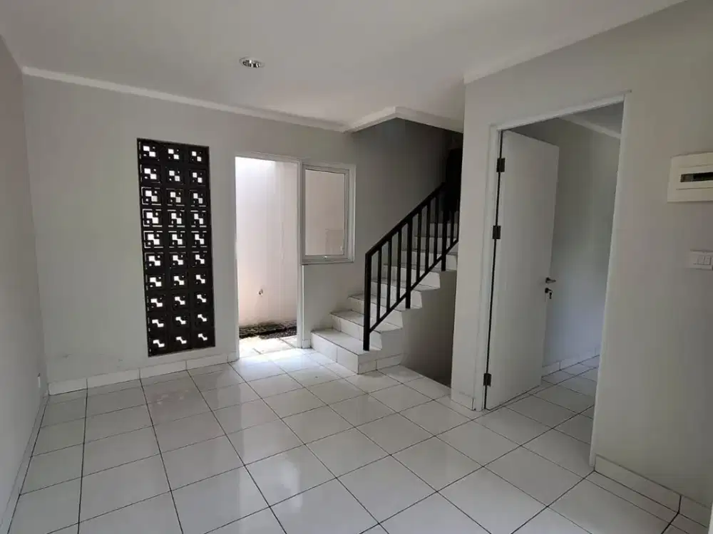 Rumah Murah 2 lantai SHM nyaman di Summarecon Bandung, Cluster Dayana