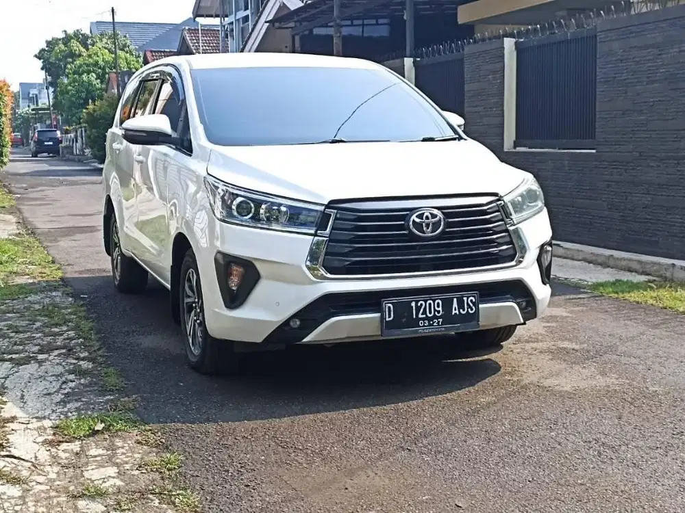 Innova V AT Diesel 2022