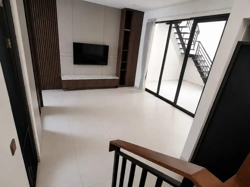 Dijual Rumah Nyaman Terawat Siap Huni Minimalis Lokasi di Taman Kopo Indah 5 Bandung