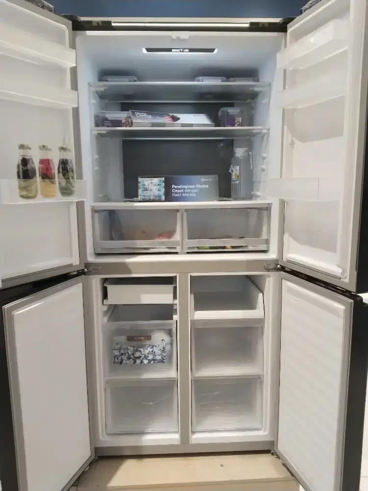 MULTIDOORS REFRIGERATOR KELS
