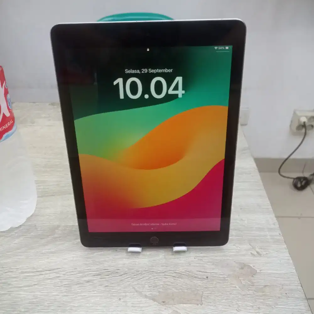 iPad gen 6 128 gb