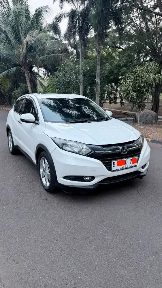 Honda HR-V E CVT Matic 2016 putih