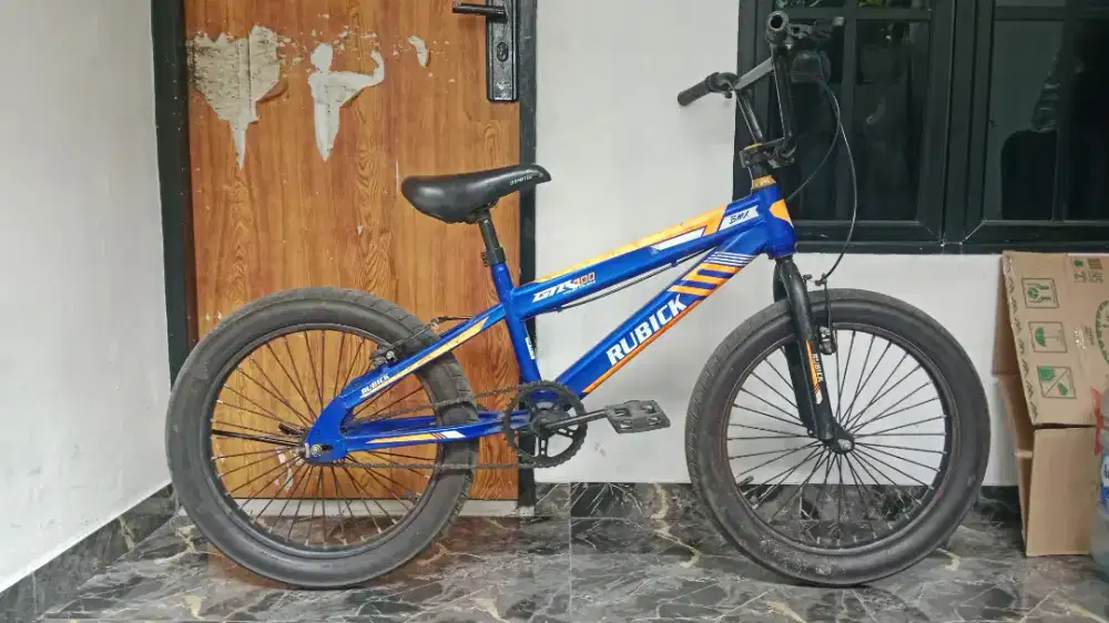 sepeda BMX 20 inch