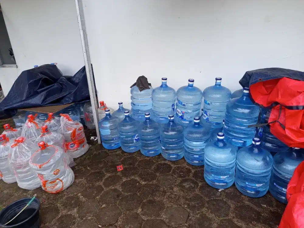 DICARI 2 KURIR GALON BERPENGALAMAN