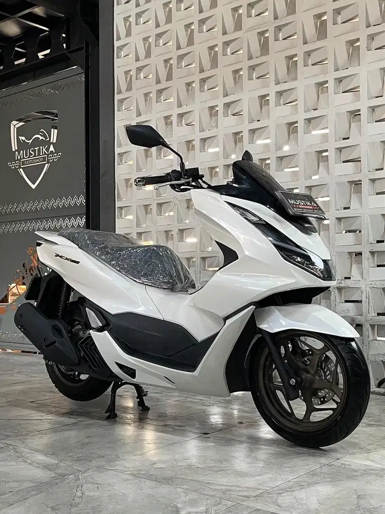 Super istimewa!!Honda PCX 160 ABS th 2024 - Ayu Mustika