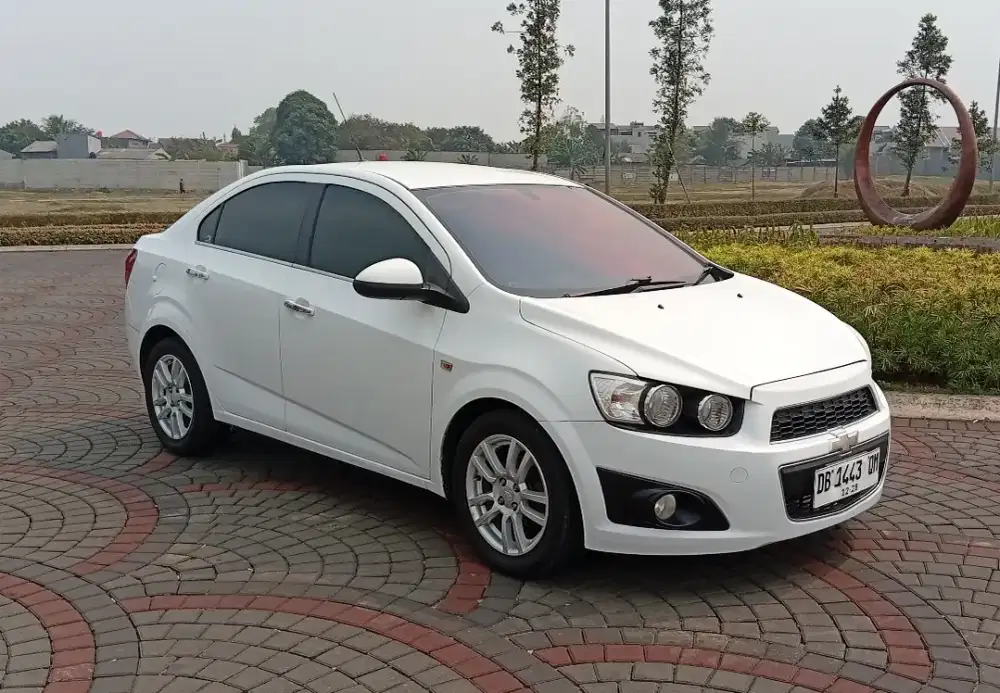 Chevrolet Aveo 1.4 LTZ Automatic Putih 2013/2014 limited edition