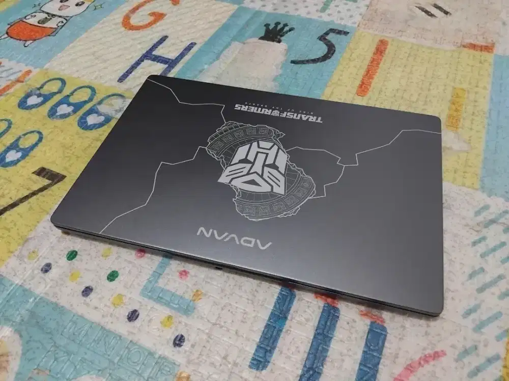 Laptop ADVAN Transformer Slim Tipis