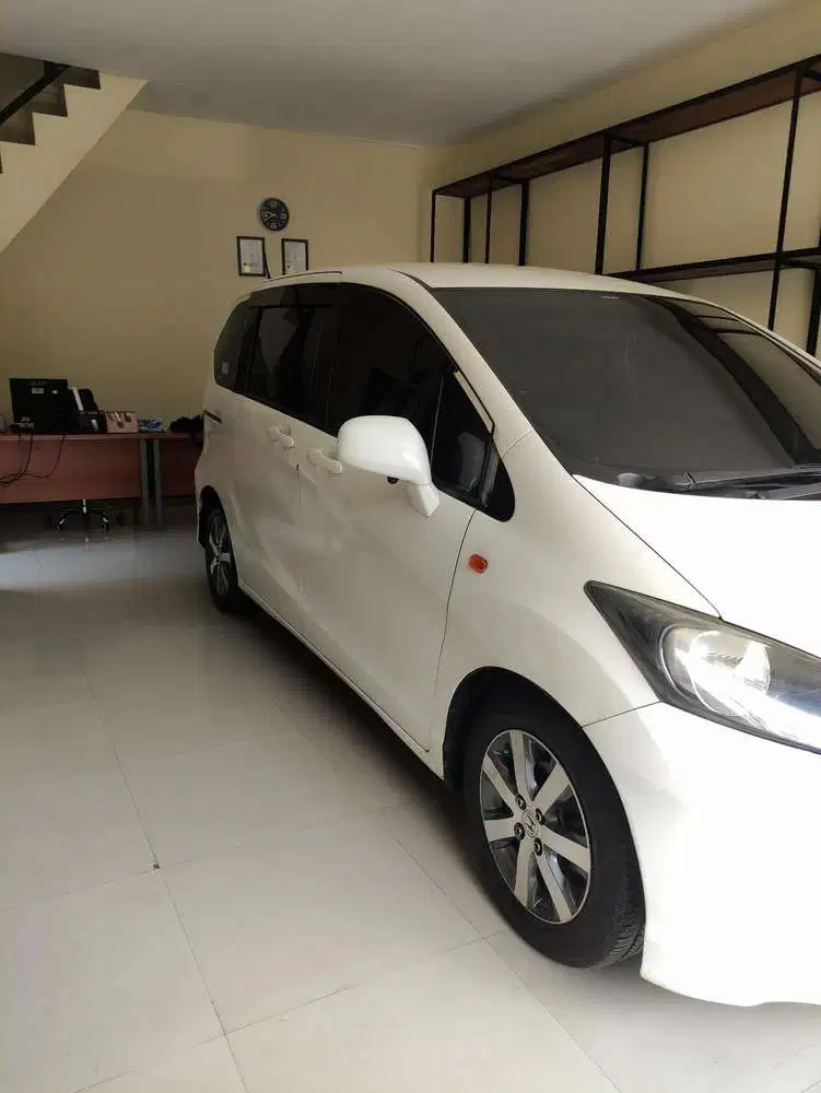 Honda Freed 2010 Bensin
