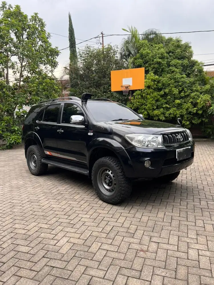 FORTUNER G MANUAL (istimewa)