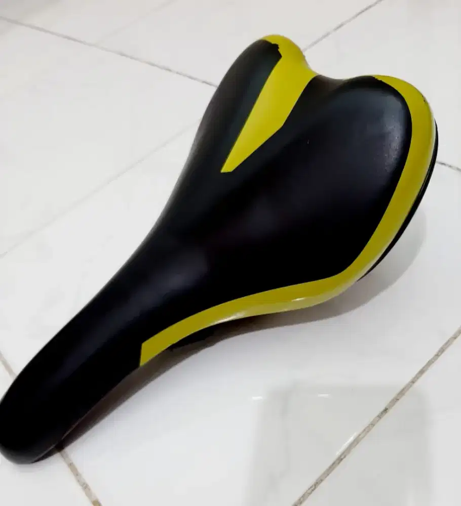 Sadel Sepeda Universal