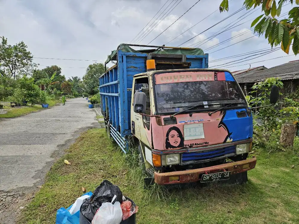 Dijual Mobil Barang Truck