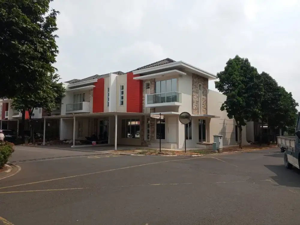 DISEWAKAN RUMAH GREEN LAKE CITY HOEK DI CLUSTER AUSTRALIA BOULEVARD SIAP HUNI BARU RENOVASI