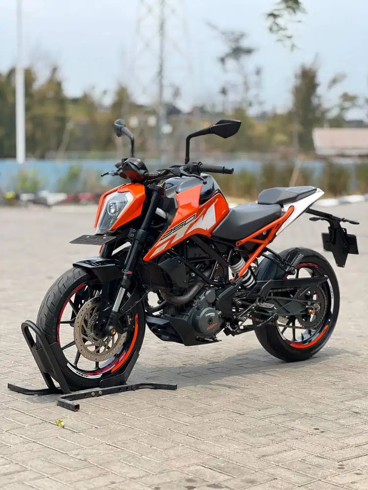 KTM DUKE 250 ABS 2018 ORANGE PAJAK ON SUPER GRESS