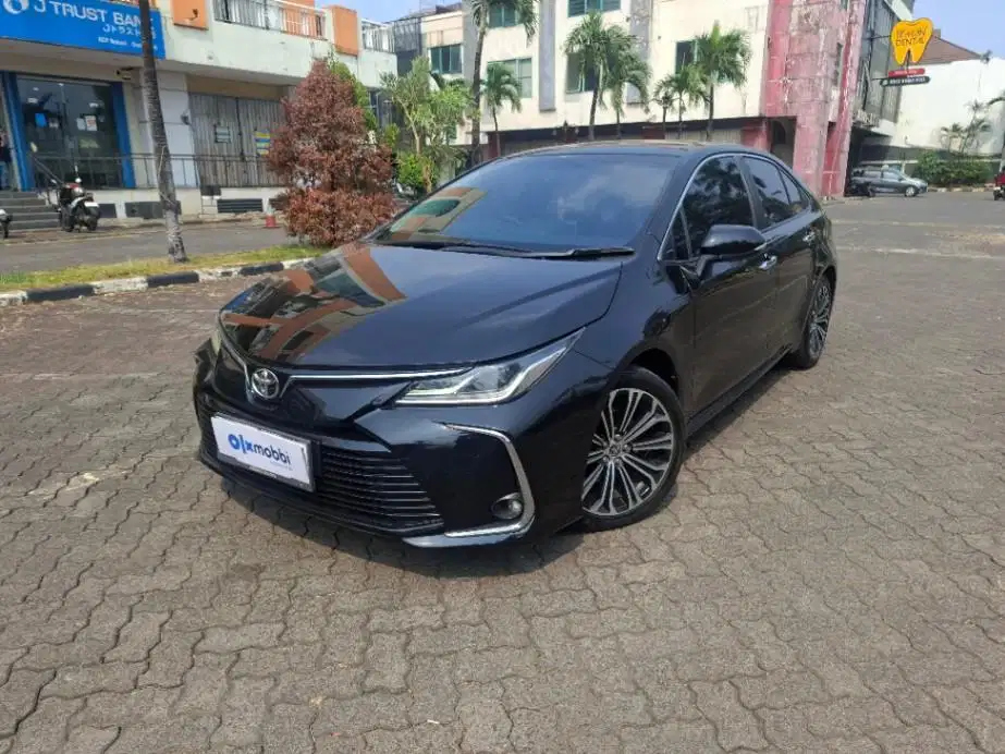 Toyota Corolla Altis 1.8 V Bensin AT 2021 Hitam