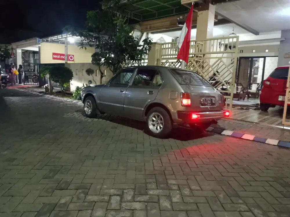 Civic deluxe 78