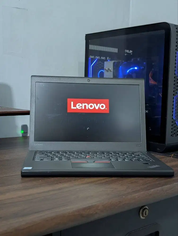 Lenovo ThinkPad X270 Core I7 7600U 16/256