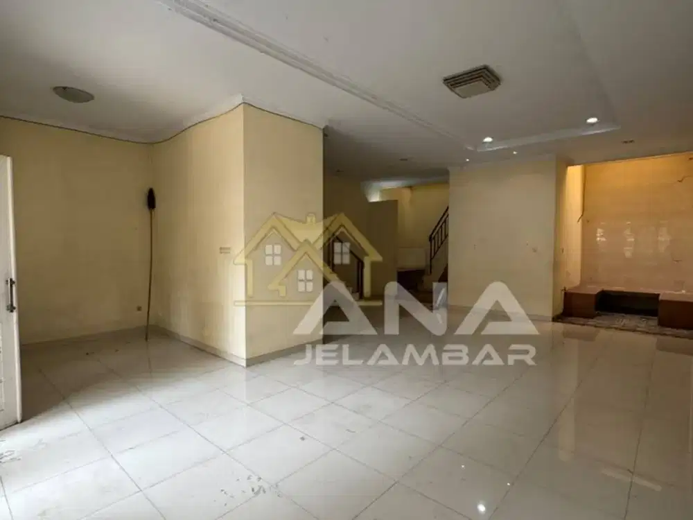 ANA DISEWAKAN RUMAH 8x17M² LOKASI NYAMAN JELAMBAR