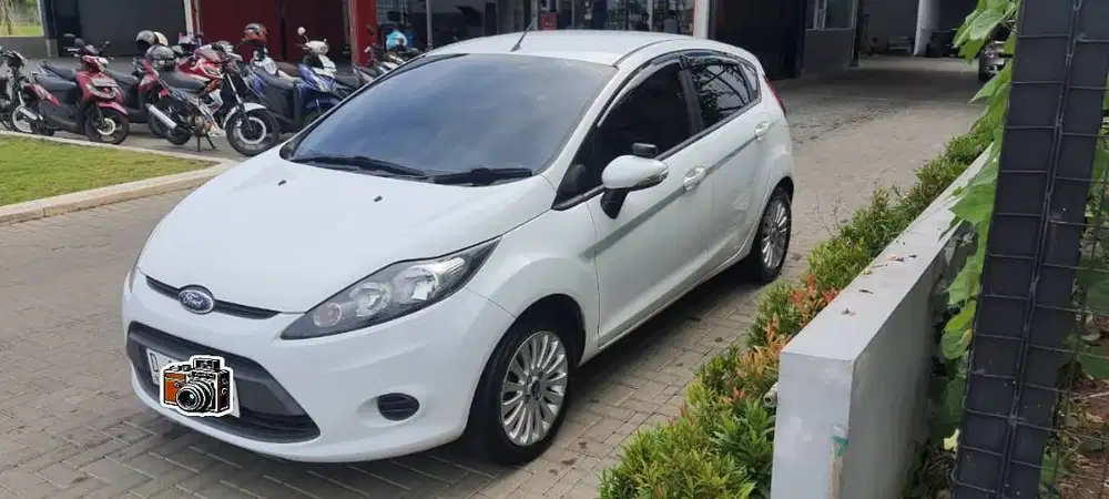 Ford Fiesta 2011 1.4 cc manual - irit - tinggal pakai aja