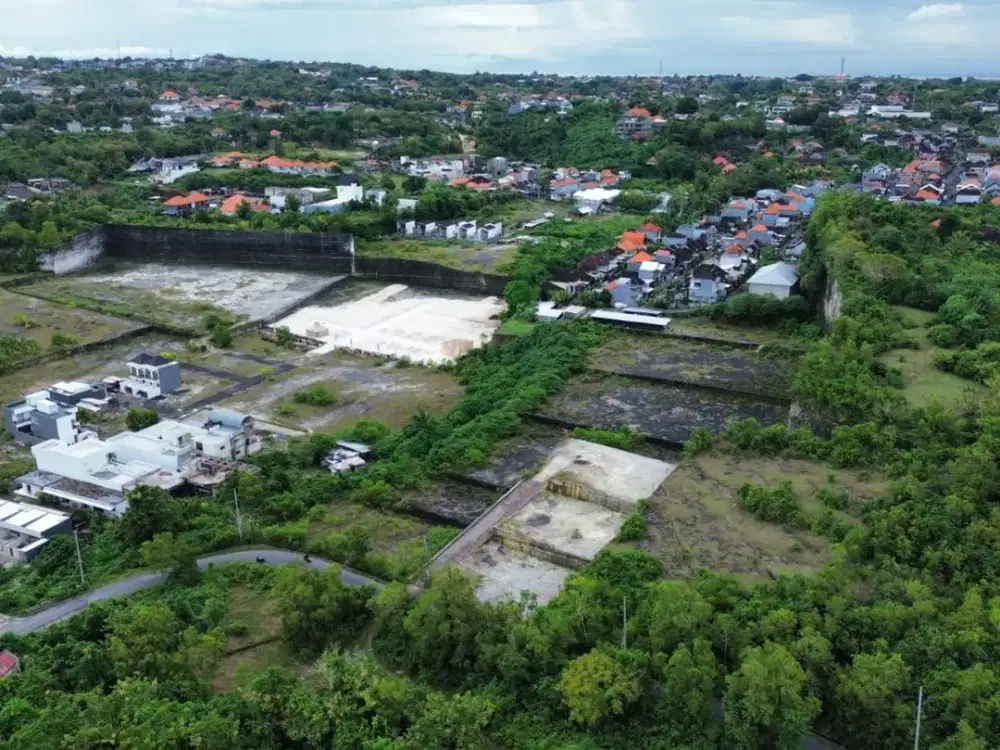 TURUN HARGA Dijual atau Leasehold 3 Plot Tanah Premium Ocean View dekat ke Pantai Melasti di Ungasan.