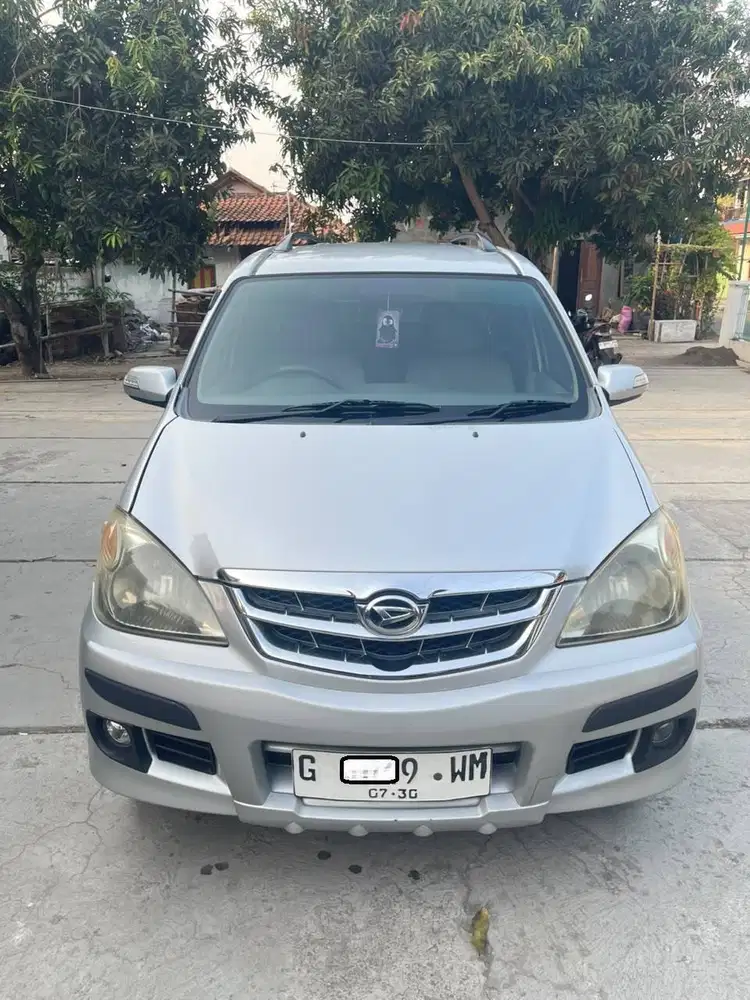 Xenia Li Sporty 1000 cc - tipe tertinggi