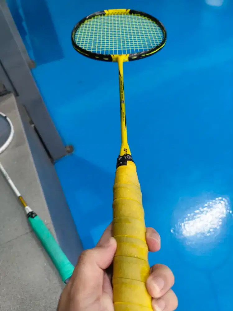 Yonex nanoflare 1000z