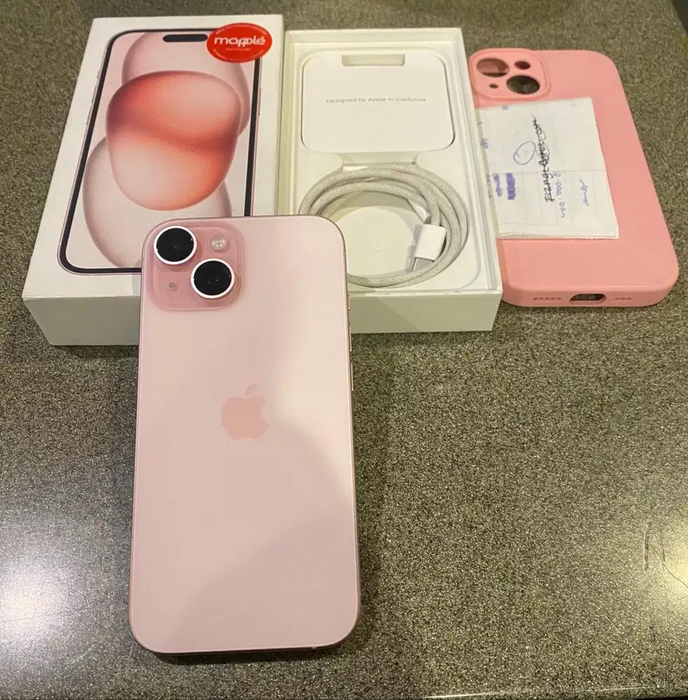 Iphone 15 128 GB Pink Digimap Garansi ON April 2027
