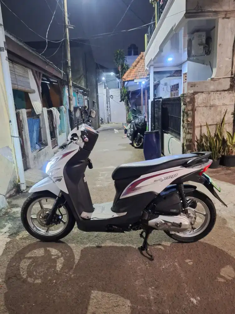 Honda beat pop 2015