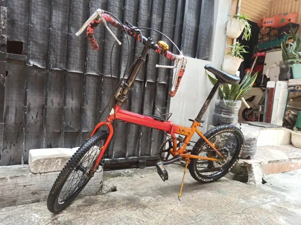 Sepeda lipat  element