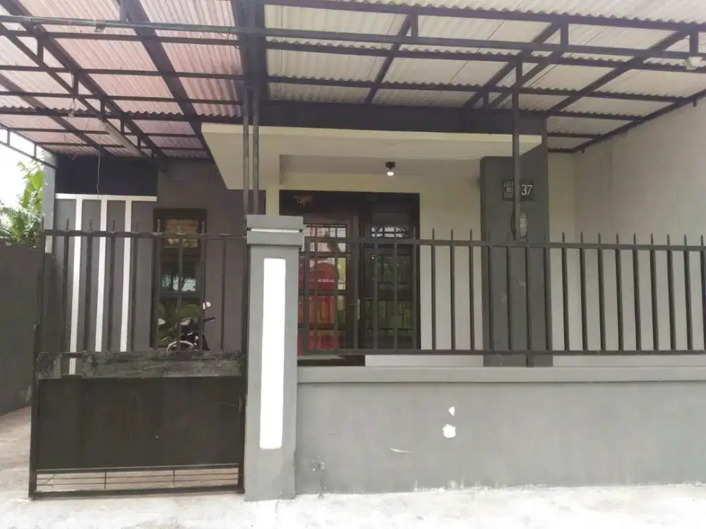 Dijual Cepat Rumah Murah di Jalan Bunga Bunga Tengah Kota Malang