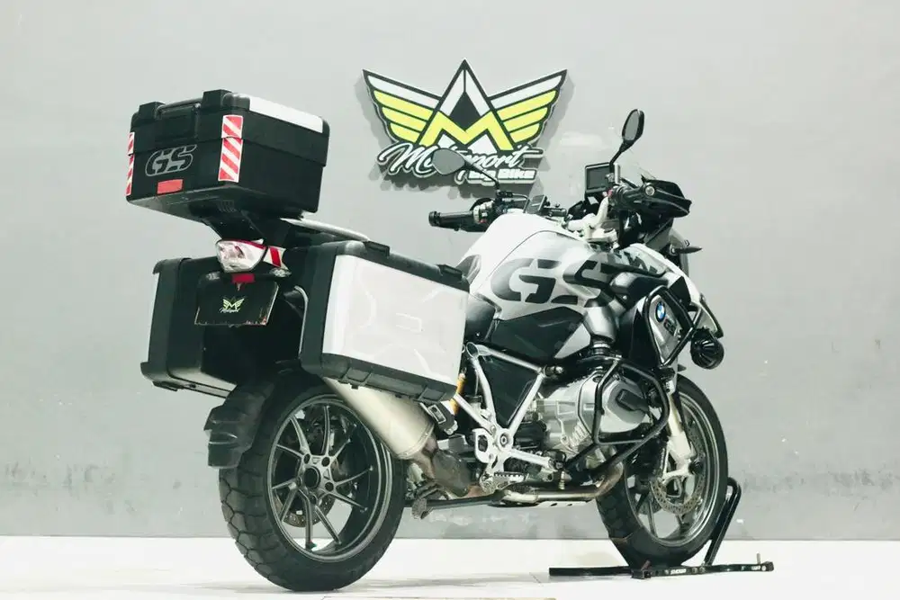 BMW GS R1200 K50 K51 K25 like new Versys 1000 ZX636 Z1000 sportster 48