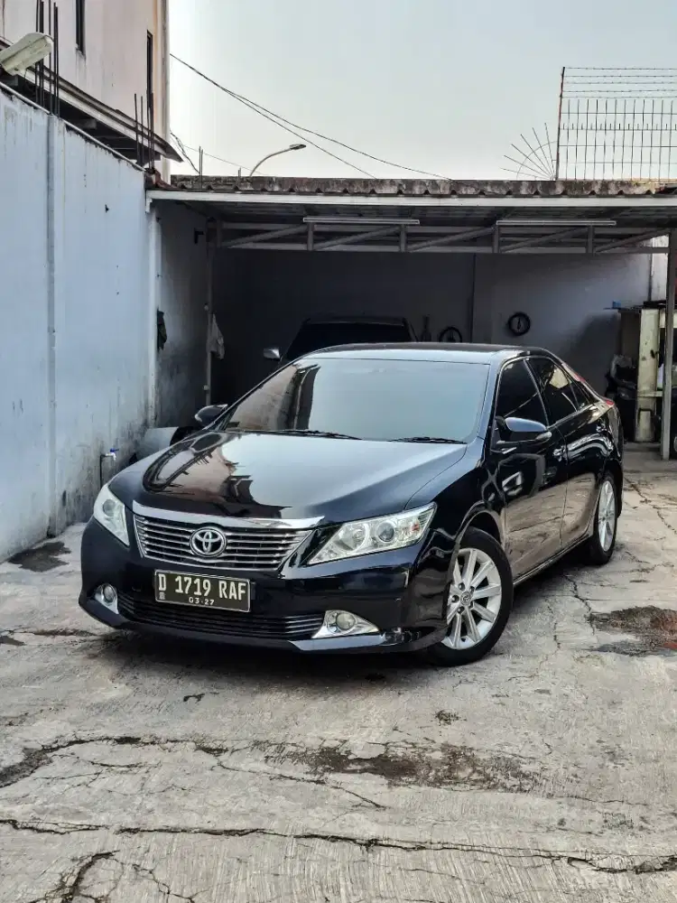 Toyota Camry 2.5 V 2012 AT