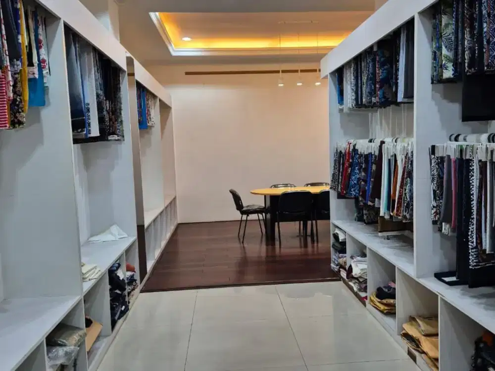 Dijual Segera Ruko Gandeng 3 1/2 Lantai, Lokasi Strategis Jl. Cideng Barat