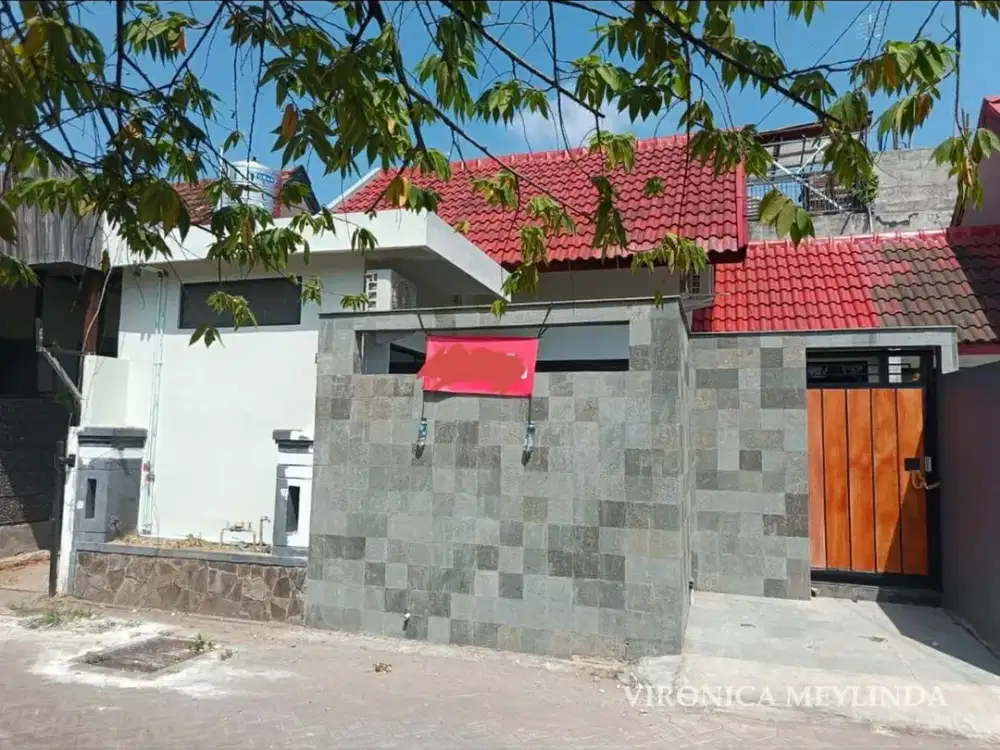 RUMAH FULLY FURNISHED DIJUAL – AREA CANGGU.
