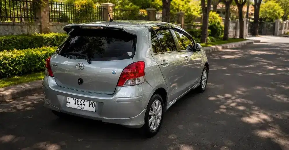 Toyota Yaris E 2010 Manual