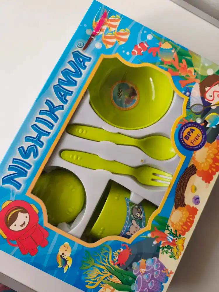 Set peralatan makan bayi BARU