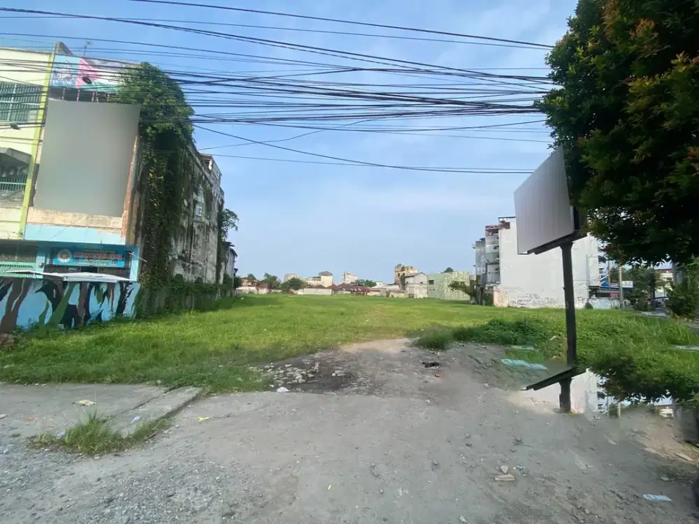 Tanah Hook Jalan KL Yos Sudarso ( Simp. Jalan Pelita )