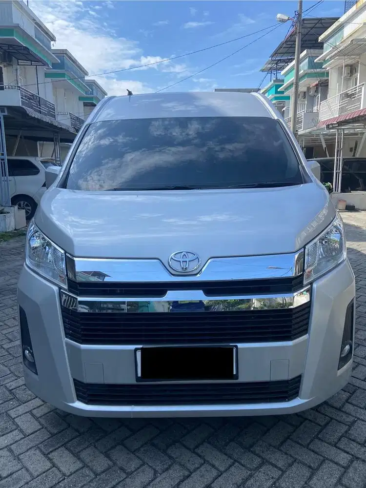 Rental hiace premio
